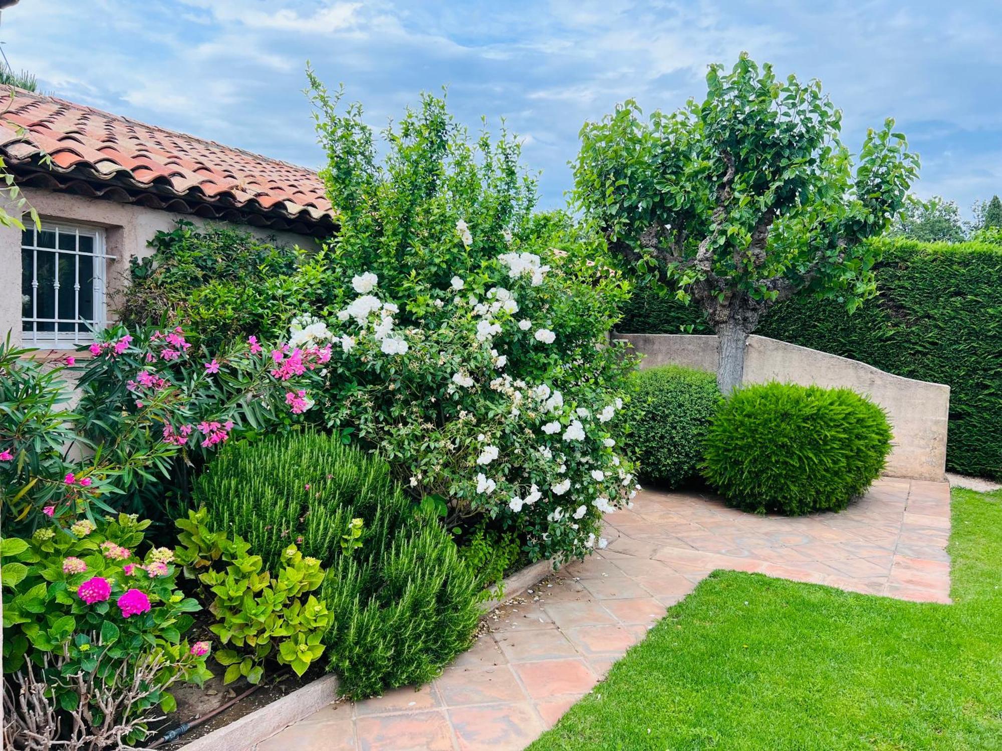 Superbe Villa, Piscine Chauffee, Jardin, Climatisee, Proche Du Village Le Plan-de-la-Tour Exteriör bild